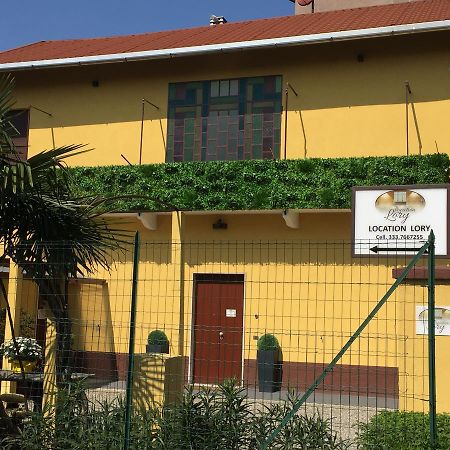 Location Lory Hotel Busto Arsizio Kültér fotó