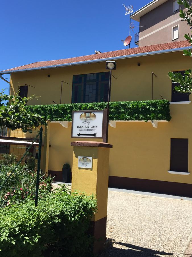Location Lory Hotel Busto Arsizio Kültér fotó
